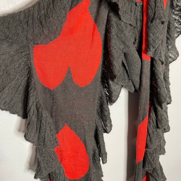 Wildfox hooded scarf grey red hearts and ruffles - Picture 5 of 9